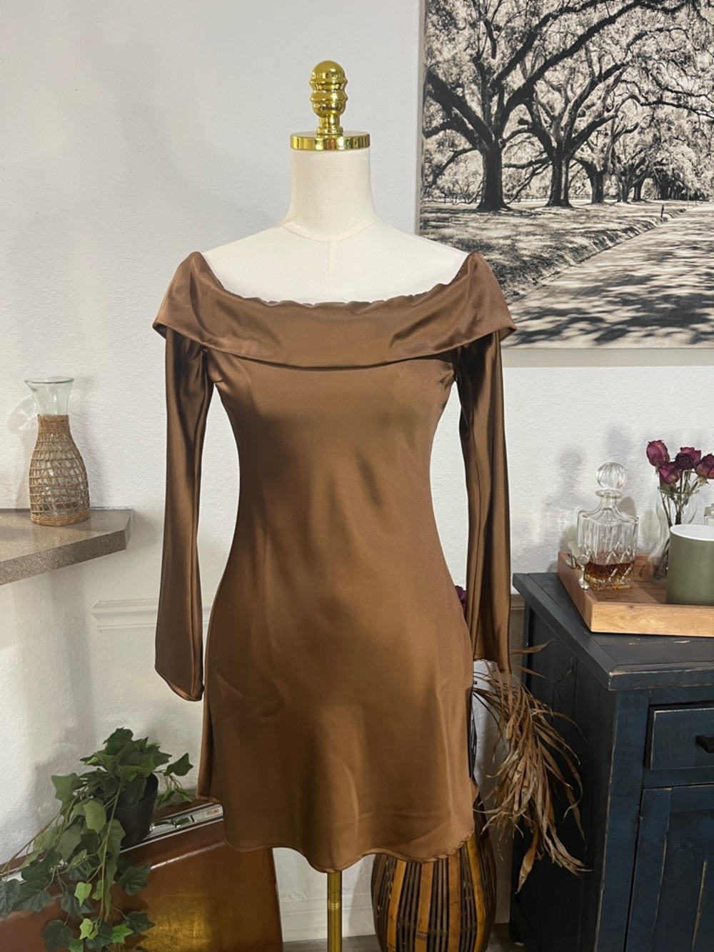 Lulu’s Off-Shoulder Brown Satin Mini Dress Medium NWT small flaw***